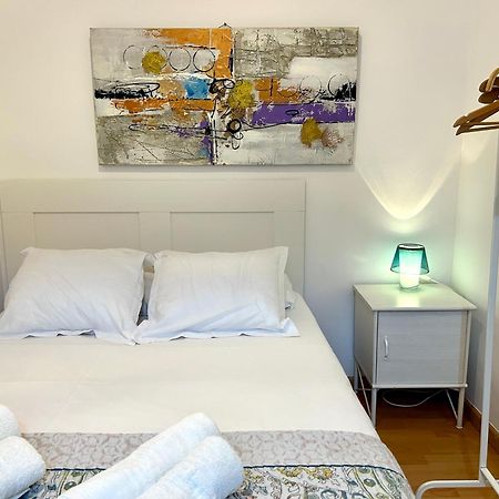 Apartment carrer d'Olesa Barcelone Extérieur photo