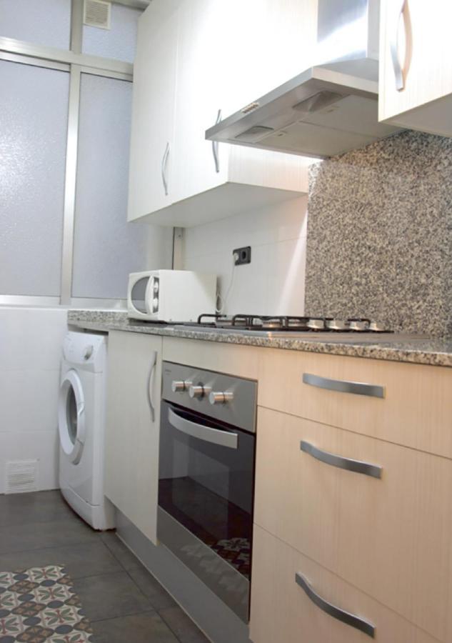 Apartment carrer d'Olesa Barcelone Extérieur photo