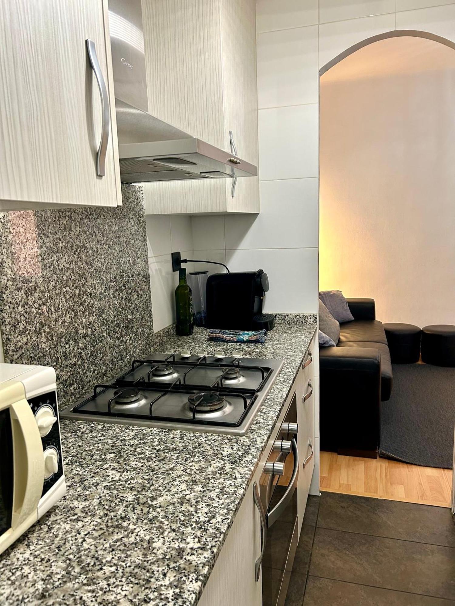 Apartment carrer d'Olesa Barcelone Extérieur photo